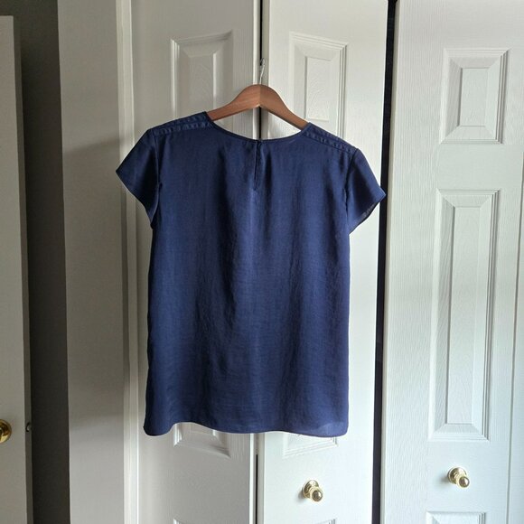 Banana Republic Navy Blue Blouse Top Short Sleeve Size M Petite Made in Canada - Picture 2 of 5